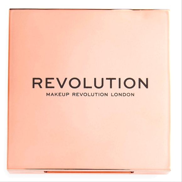 Revolution Beauty London Soap Styler Clean - Picture 1 of 5